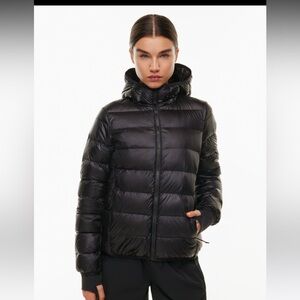 Aritzia Down Puffer size L